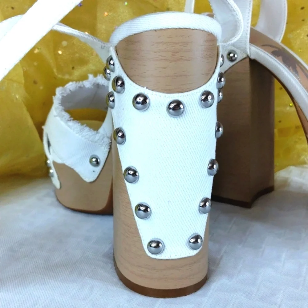 Gianni Bini NWT White Denim Studded Platform Sandals 9.5 Buckle Closure. - Picture 7 of 16